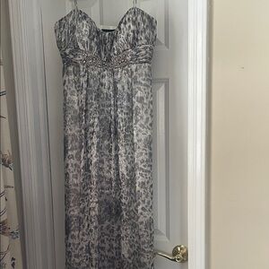 CACHET Elegant Gray Leopard Print MAXI Dress prom. Wedding BNWT